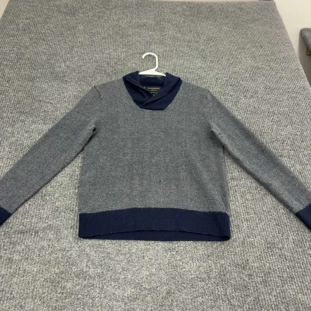 Banana Republic Sweater Mens M Gray Merino Wool Shawl Collar Knit Classic Style